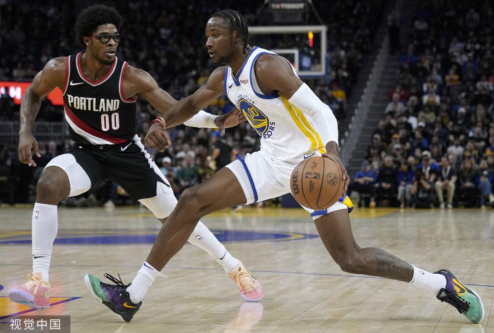 不少球员在 不少球员在